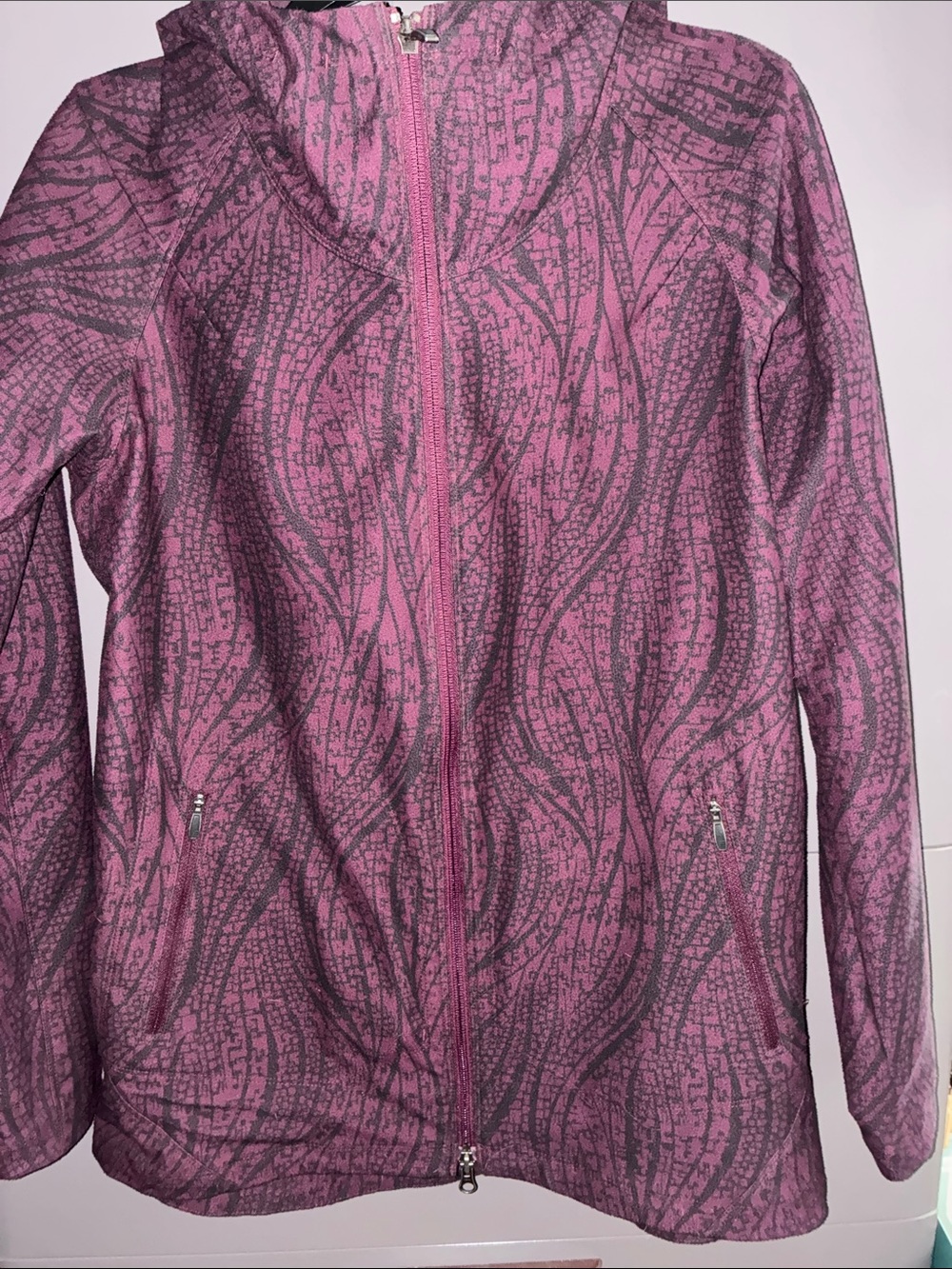 Columbia Women's Plum Patterned Hooded Jacket Omni Shield